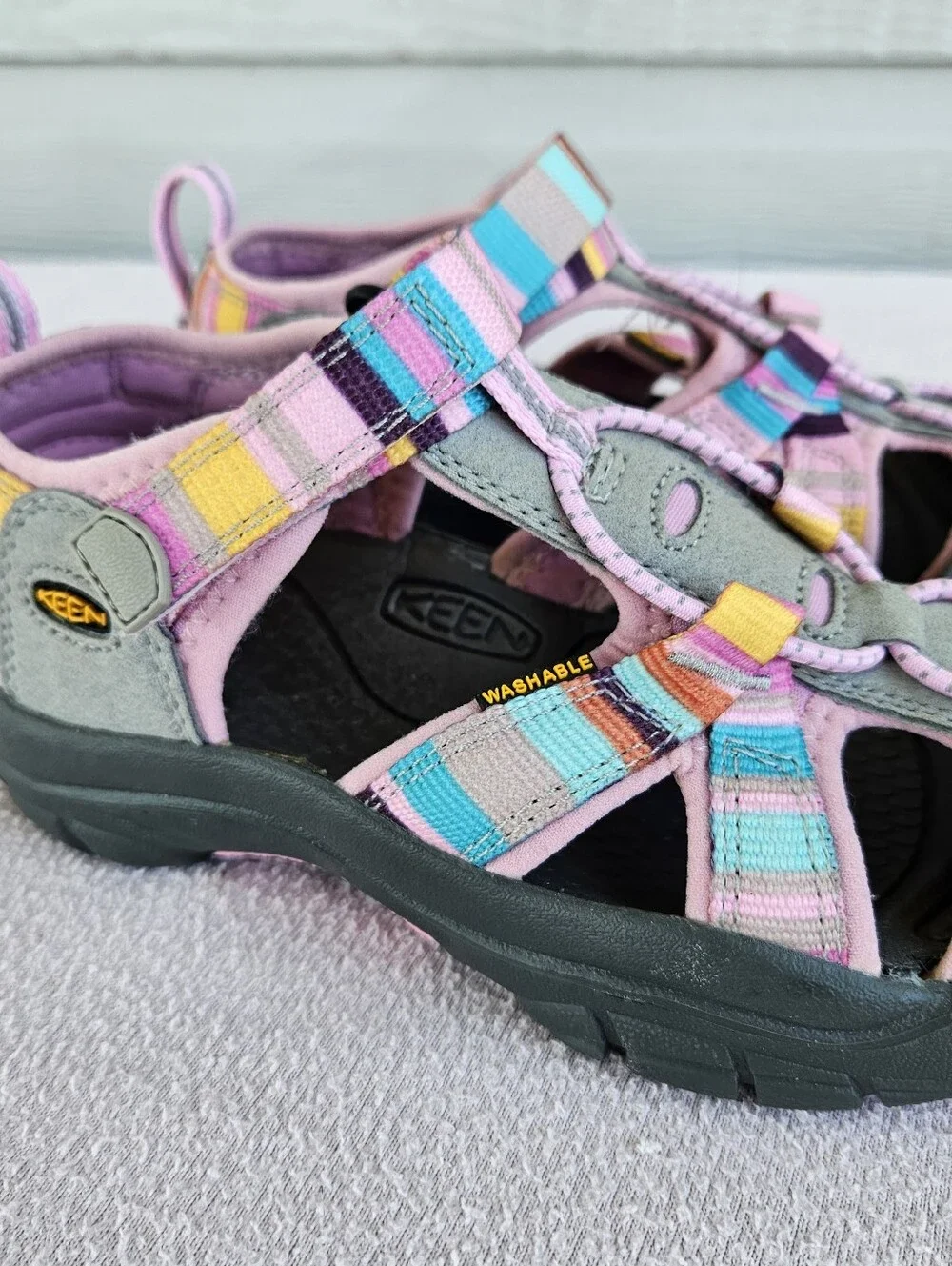 Keen Venice H2 Youth Kids SZ 13 Pink Stripe Pastel Rainbow Sandals Water Shoe